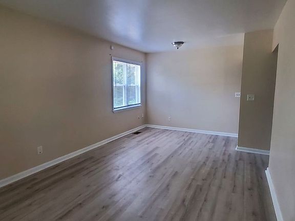 2nd image of 4347 Catalina Ave