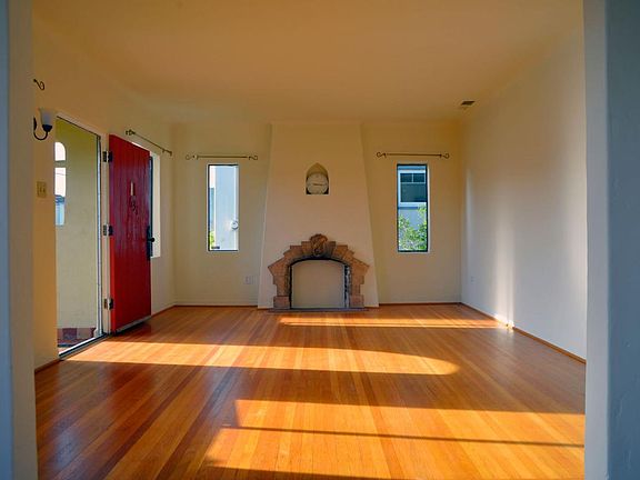 4th image of 631 30th St