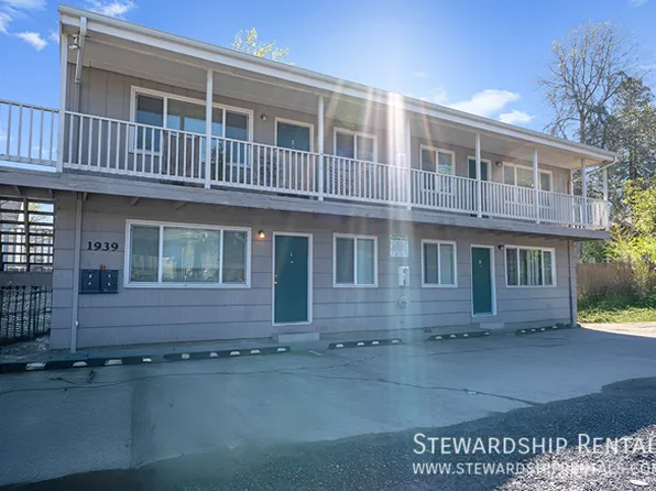 1939 Agate Aly APT 4, Eugene, OR 97403