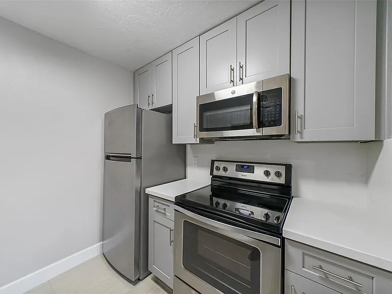 845 Augusta Dr #45 — Photo 8