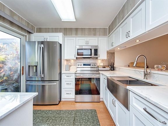 4th image of 1411 Water View Dr W