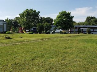 8298 E New Cut Rd, Scottsburg, IN 47170