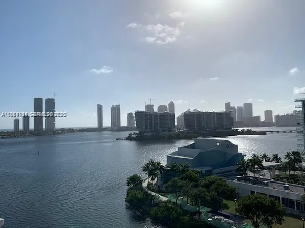 3330 NE 190th St, Miami, FL