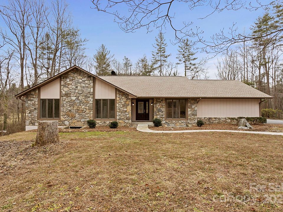 1st image of 24 Westbridge Dr