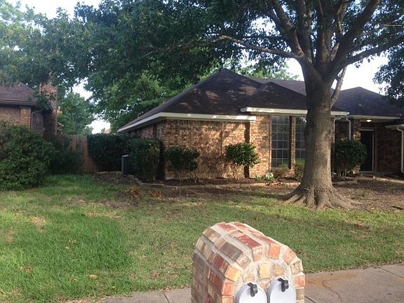 4th image of 1706 Briargrove Dr