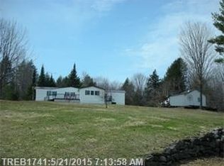 12 Wing Hill Rd, Manchester, ME 04351