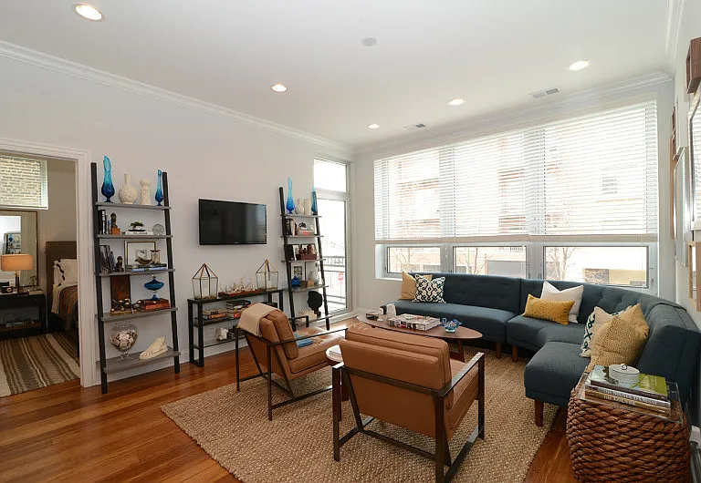 951 W Huron St — Photo 3