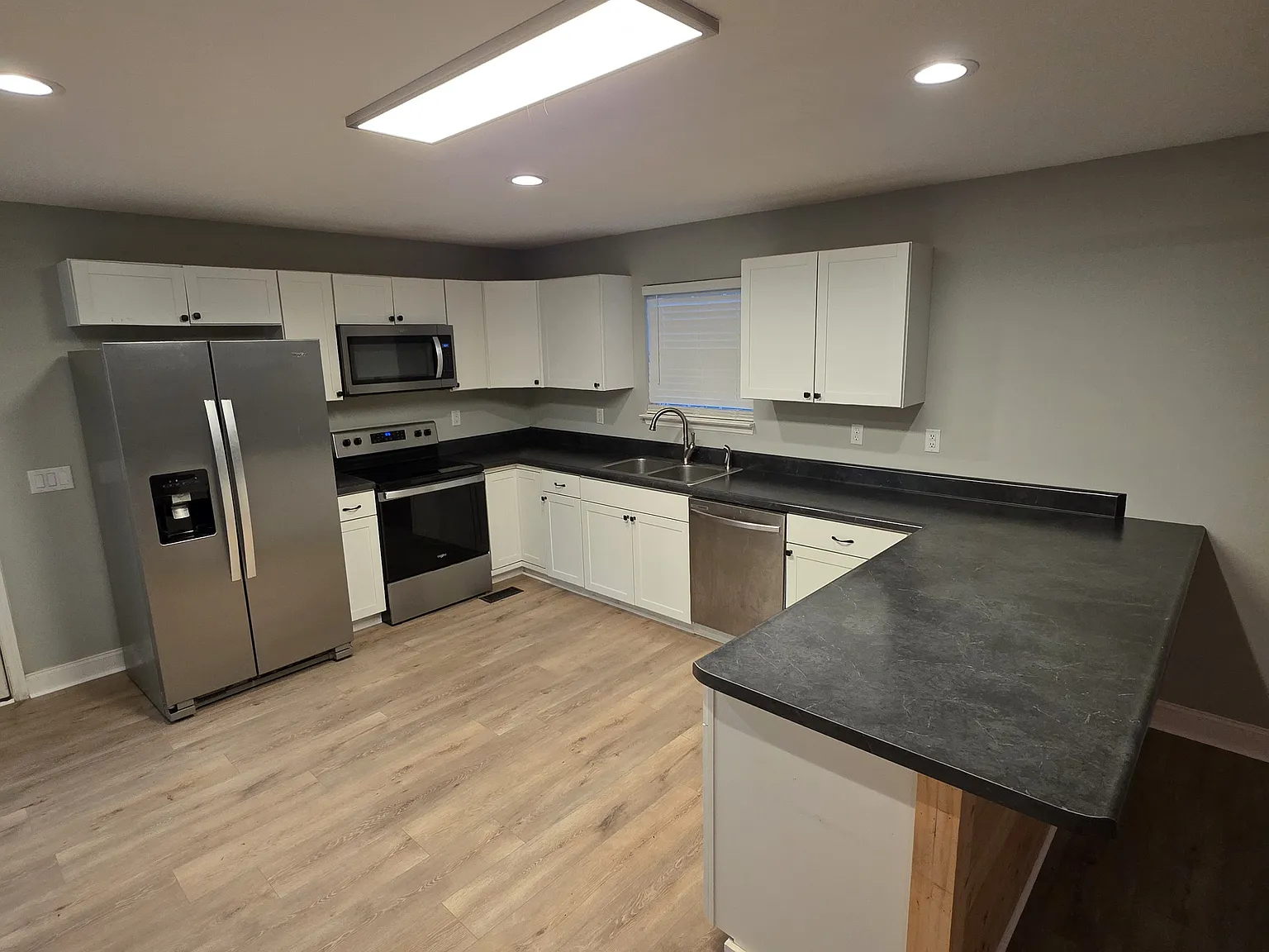 2 bed, 1200 sqft, $1,400 — Photo 2