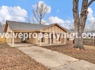 3298 Cedar Springs Dr, Memphis, TN 38128