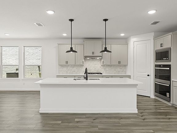 4 1425 Clare Court - Kitchen