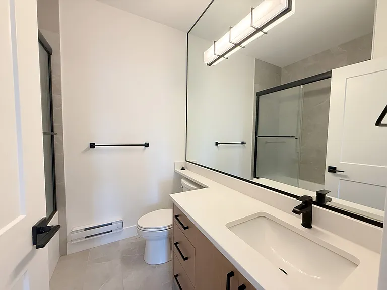 8620 Railway Ave #15 — Photo 9