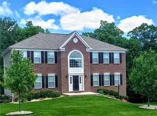 123 Naughton Cir, Evans City, PA 16033