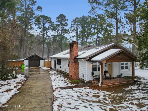 614 W Thurman Road, New Bern, NC 28562