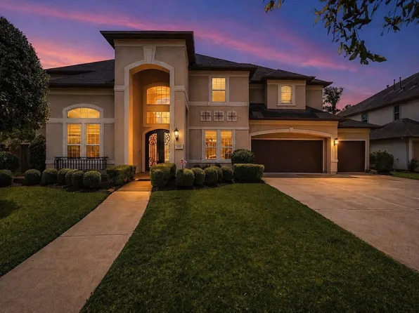 6011 Abercombie Ln, Sugar Land, TX 77479