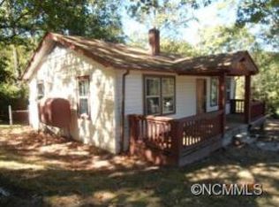 2613 Rolfe St, Hendersonville, NC 28791