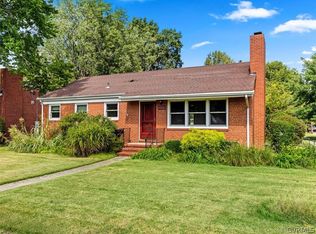 1900 Maple Shade Ln, Richmond, VA 23227