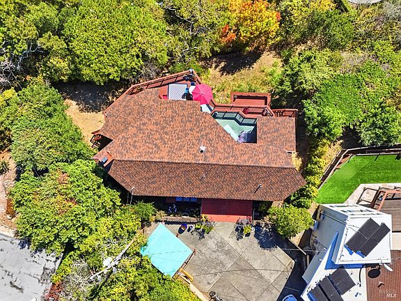 2nd image of 305 Reed Boulevard