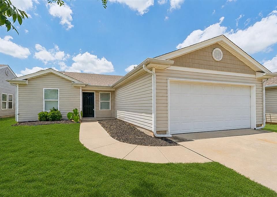 1st image of 15401 Nightshade Dr