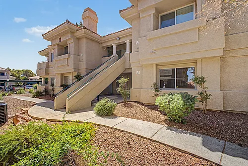381 Manti Pl Photo 1