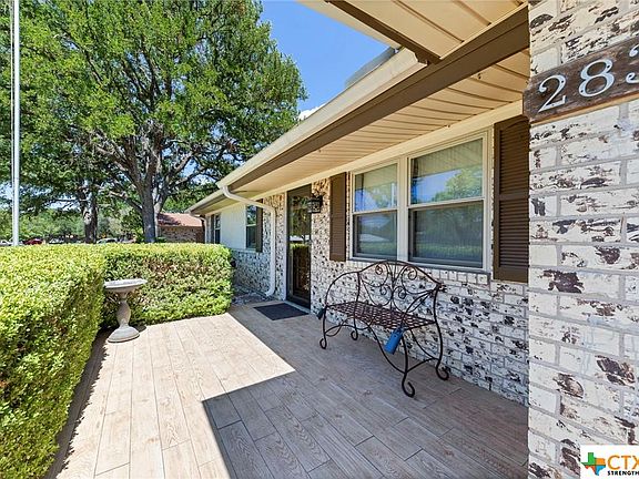 3rd image of 2833 Veterans Ave