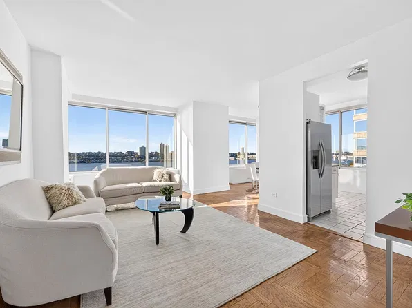 200 Riverside Blvd APT 7A, New York, NY 10069