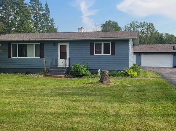 707 16th St E, International Falls, MN 56649