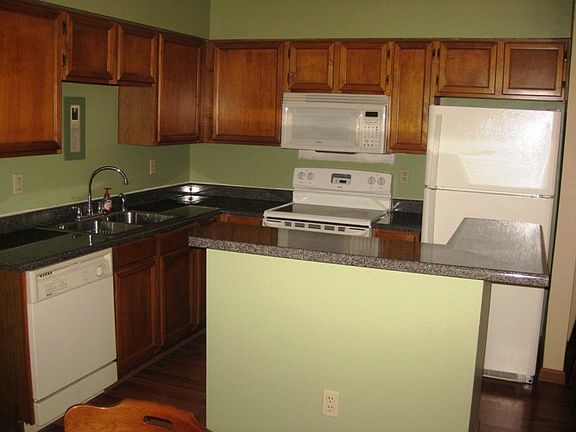 3rd image of 602 N May St Unit 62
