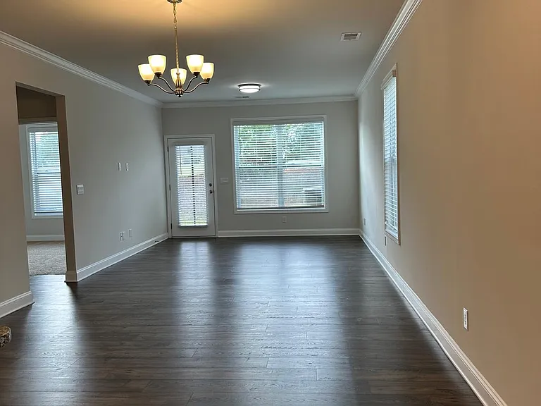 509 Yellow Fox Rd — Photo 8