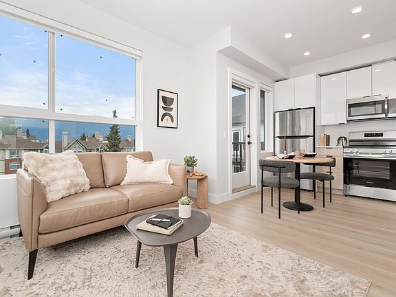 2nd image of 45754 Wellington Ave #308