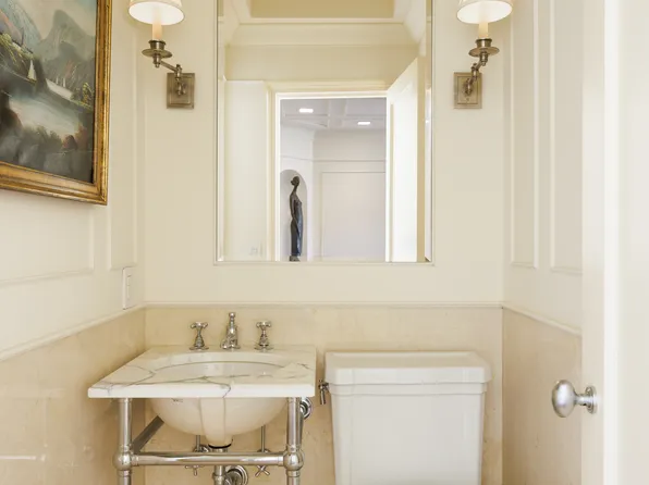 870 5th Avenue image 7 of 13