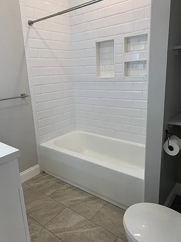 5 1/2 Edward St #2 — Photo 11