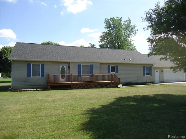 2933 Ashley Dr, Adrian, MI 49221