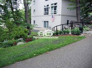 3750 Pilot Knob Rd, Saint Paul, MN 55123