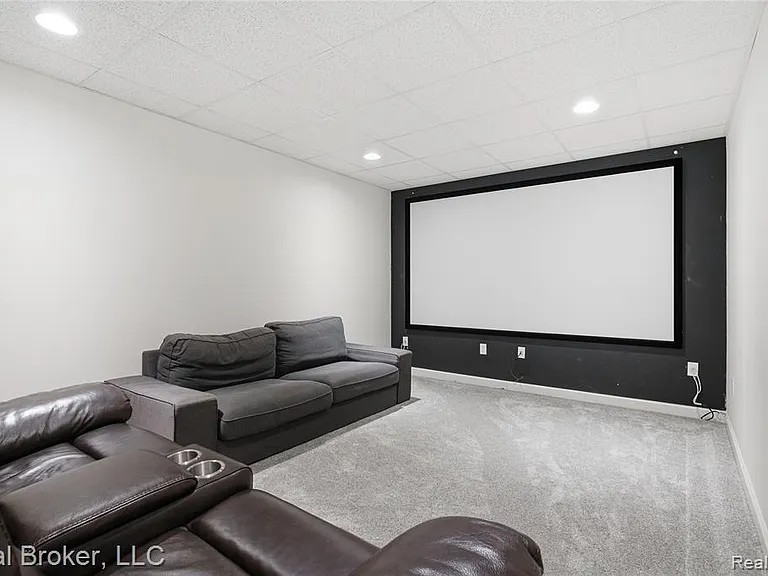 26978 Maxwell Ct — Photo 32