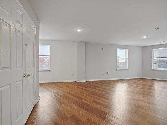 3rd image of 1045 Belmont Ave Floor 1