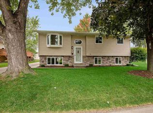 1710 Lee Ct, Appleton, WI 54915