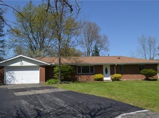681 Iroquois Trl, Macedonia, OH 44056