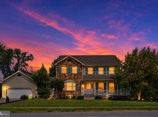 1035 Country Club Rd, Camp Hill, PA 17011