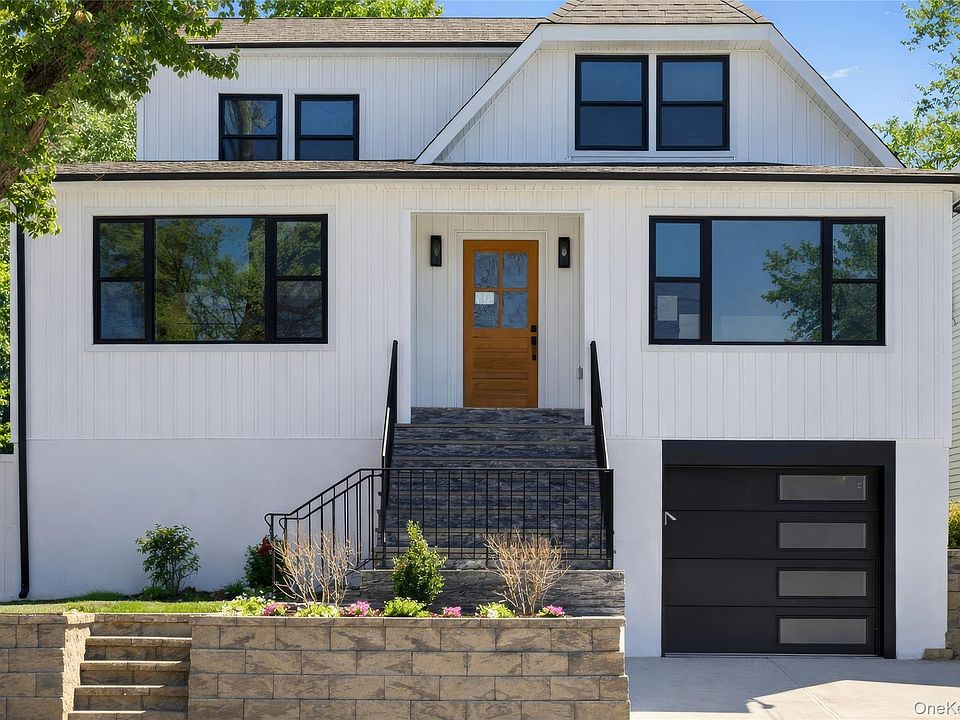 1st image of 8 Hunt Avenue