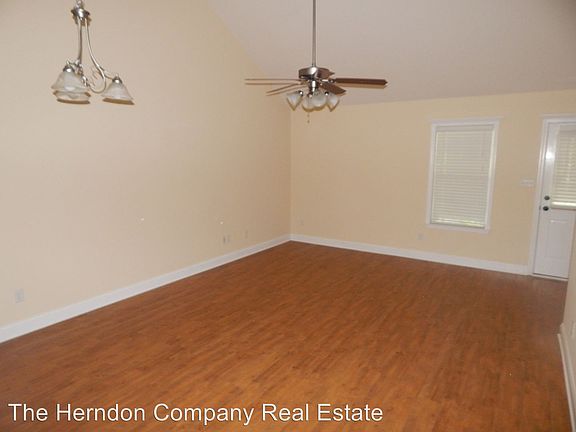 5th image of 5201 Greyfield Cir #B