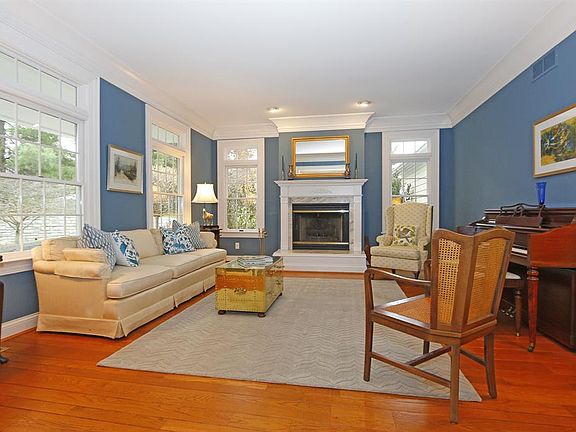 5th image of 7825 Annesdale Dr