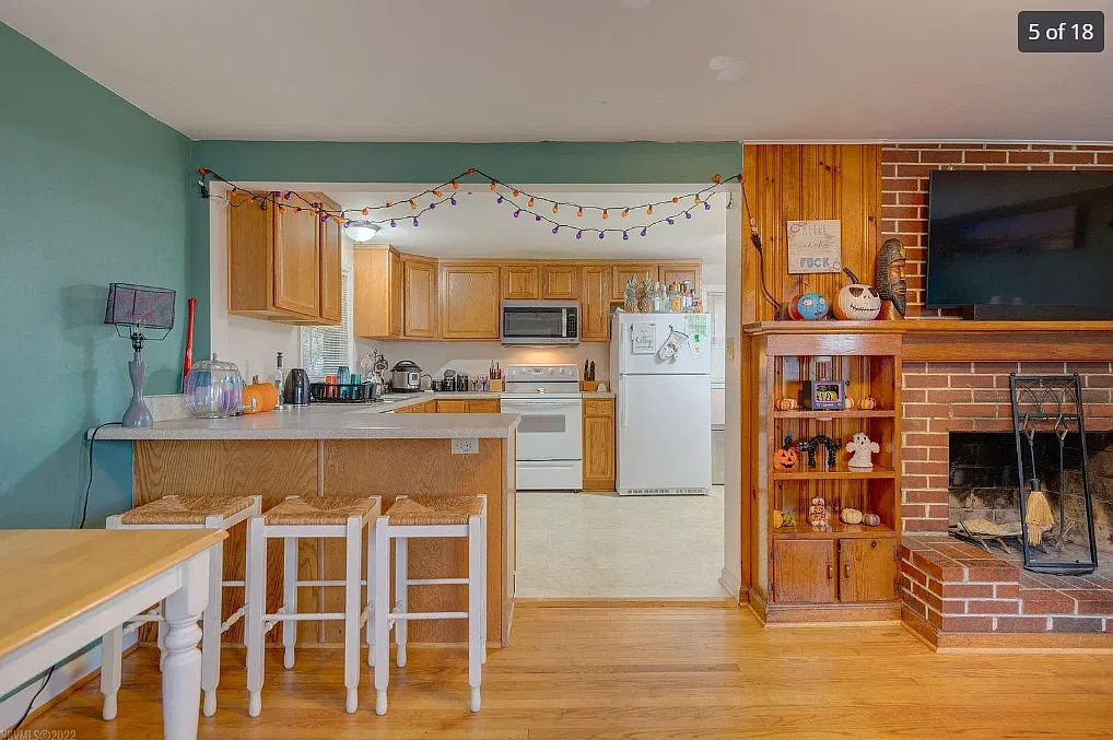 4 bed, 1824 sqft, $3,400 — Photo 4