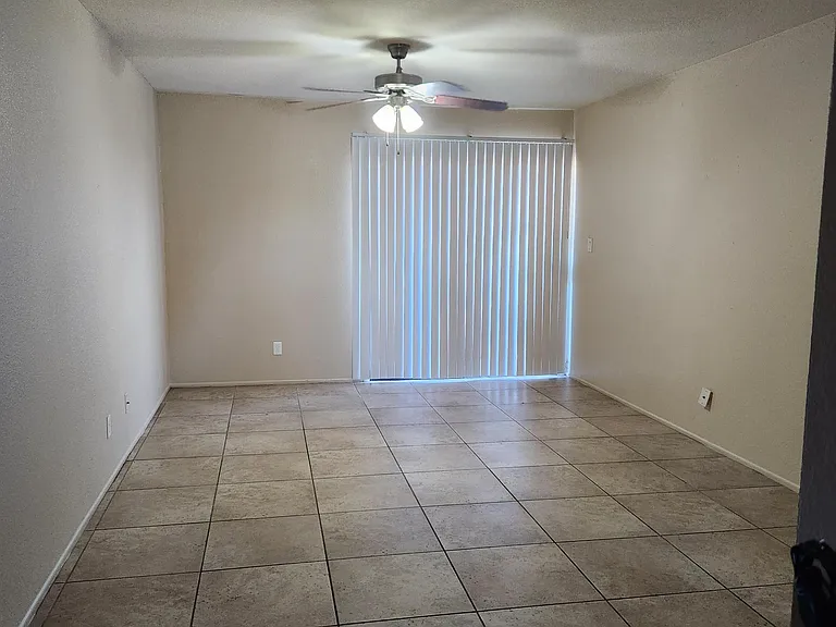 835 N Granite Reef Rd #18 — Photo 6