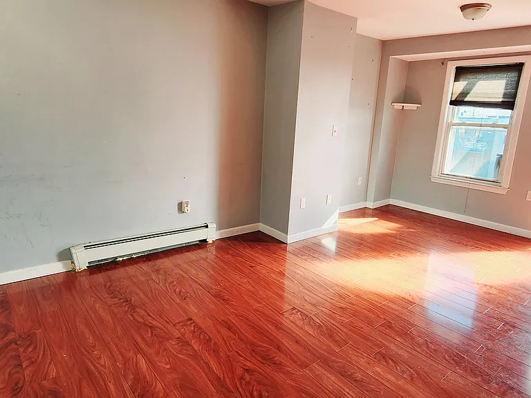 311 Saratoga St #2 — Photo 6