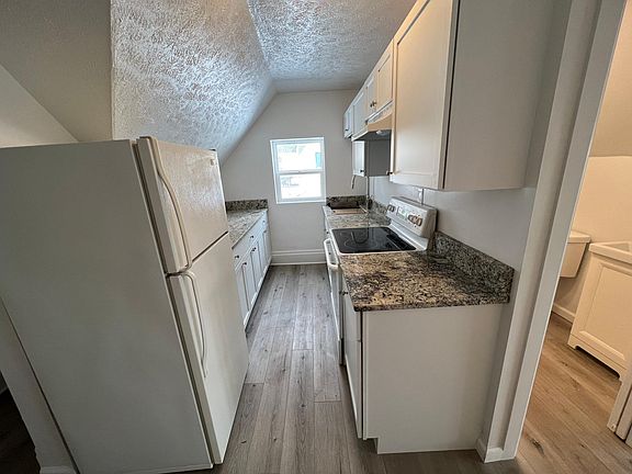 5th image of 1542 S 29th St Unit 2