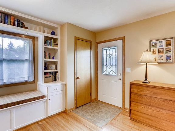 4th image of 11641 Crooked Lake Blvd NW