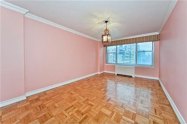 Sold by David Francis New York LLC | media 18