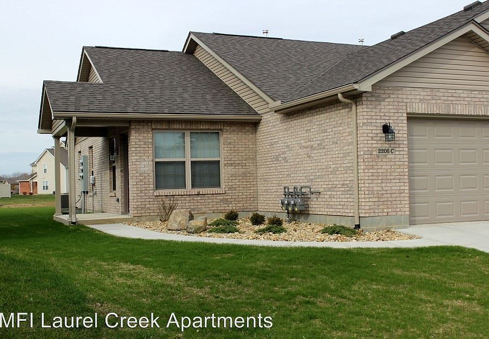 1st image of 2206C Shamrock Ln