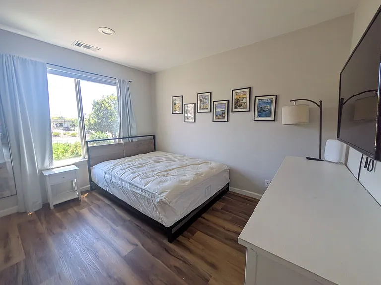 3051 Augusta St #14 — Photo 11