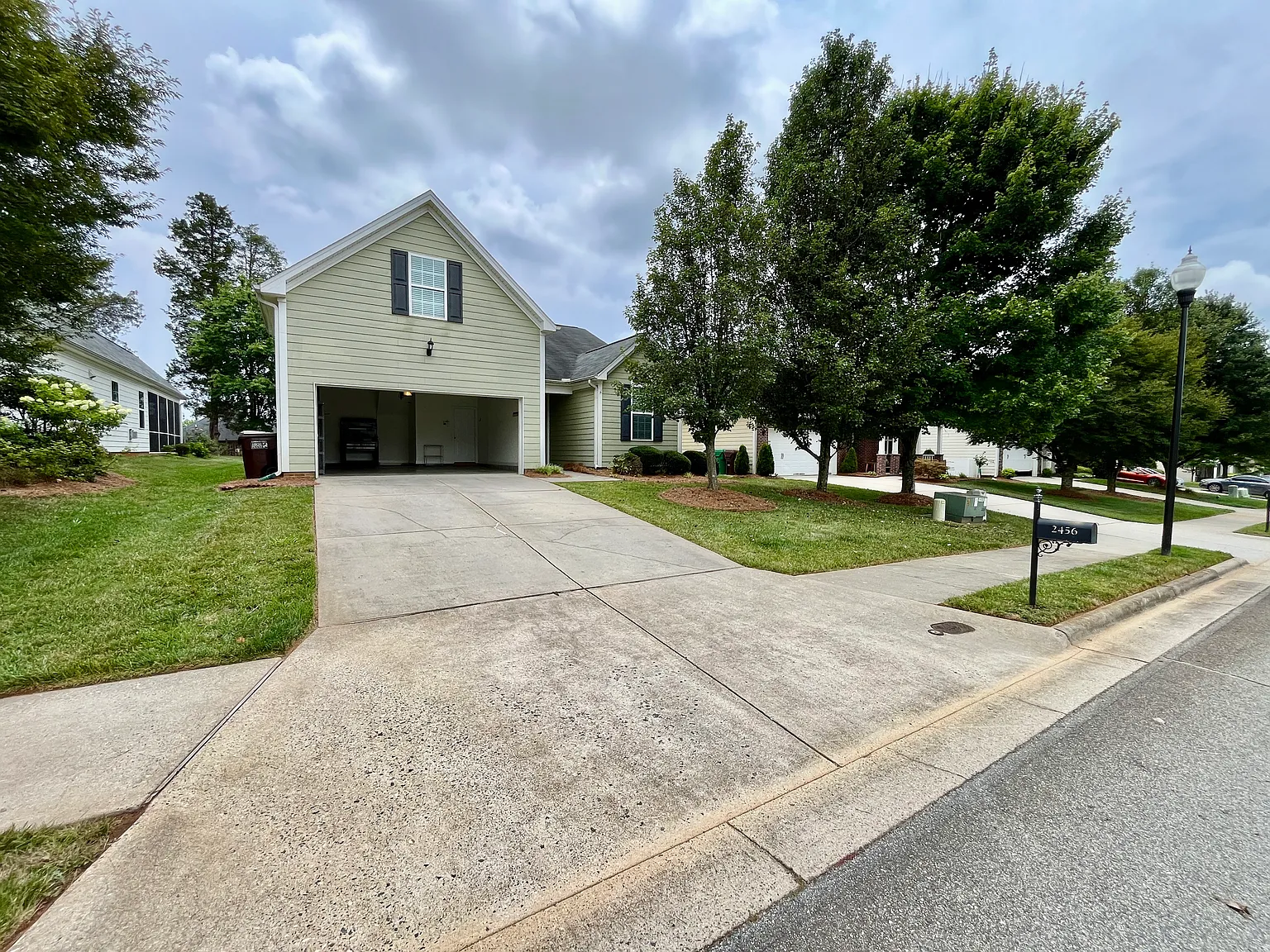 3 bed, 1753 sqft, $2,200 — Photo 4